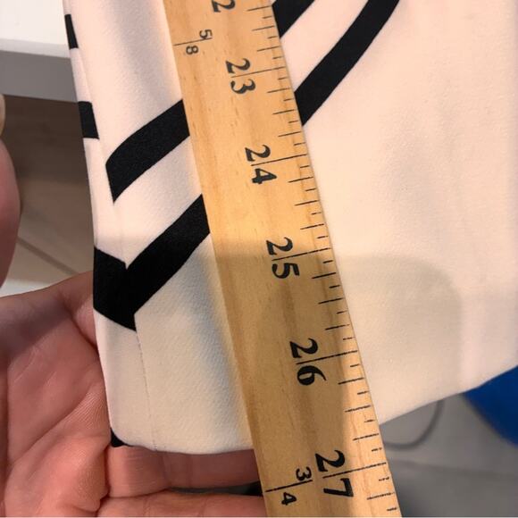 KEEPSAKE the Label Cross Neck Halter Geometric Print Jumpsuit XXS - Picture 11 of 12